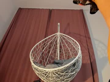 webcam girl emilybatee live cam image #3983010
