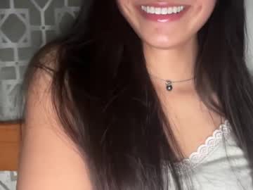 webcam girl oopsy_daisy_7 live cam image #6166525