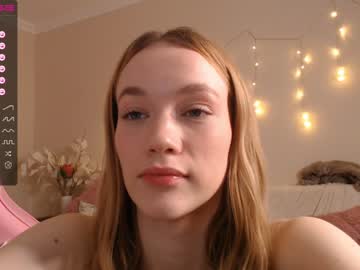 webcam girl alice_lady2020 live cam image #5650602