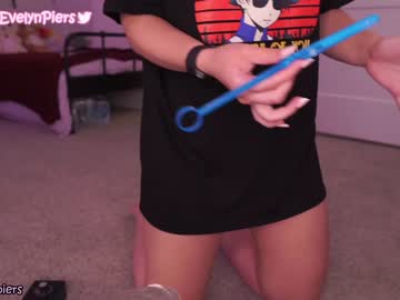 webcam girl evelynpiers live cam image #2172644