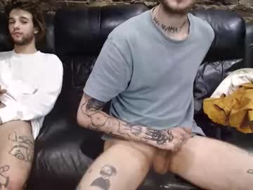 webcam man straighttattoedbasement live cam image #2045669