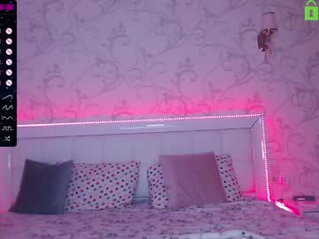 webcam girl fallen_angel_18 live cam image #2472375