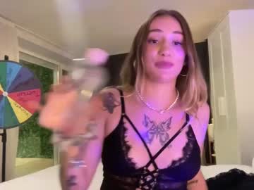 webcam girl mrsjuicyass live cam image #5774285