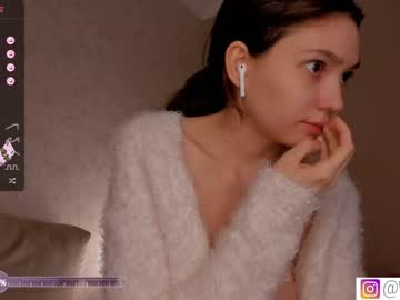 webcam girl bzzzme live cam image #6171710