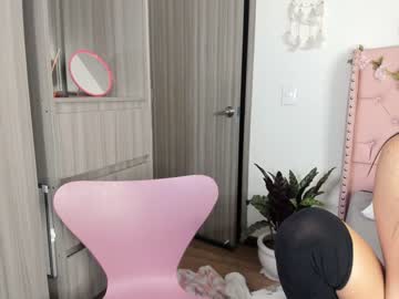 webcam girl anaela__rose live cam image #4379840