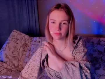 webcam girl melondama live cam image #3231121