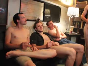webcam man hollandhousestudios live cam image #1297423