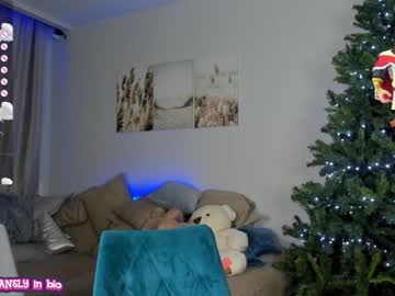 webcam girl your__voice live cam image #6061332