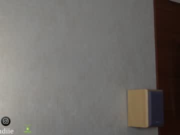 webcam girl bestblondiiecb live cam image #6950380