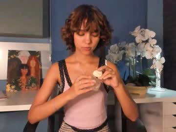 webcam girl lenaelisabeth live cam image #5759693