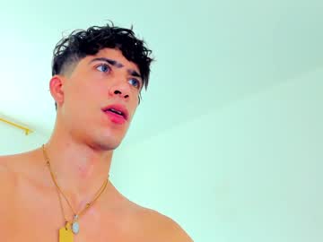 webcam man tyler_thegreekgod live cam image #2060854