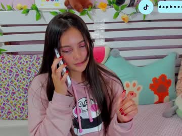 webcam girl daphnecooper_ live cam image #34692