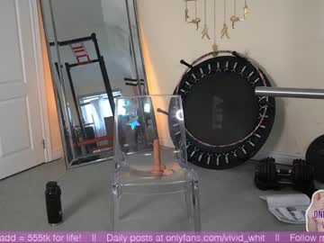 webcam girl vivid_whit live cam image #1789725