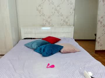 webcam girl jesla_di live cam image #5186024