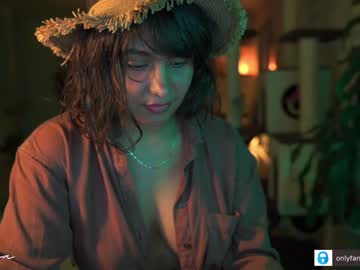 webcam girl arletnoa live cam image #1137458