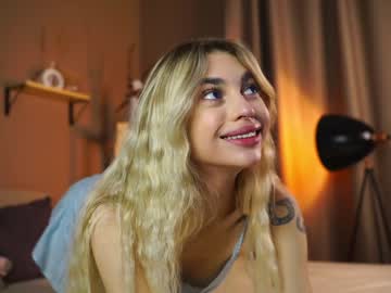 webcam girl cuteelsa_ live cam image #5534412
