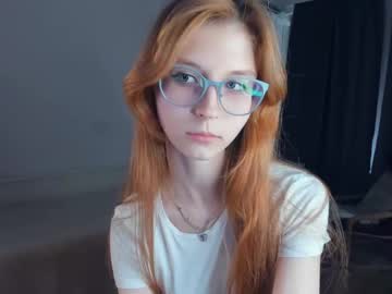 webcam girl ballarising live cam image #7010716