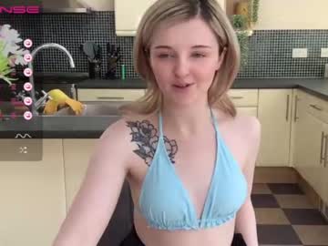 webcam girl lucydelovely live cam image #4547569