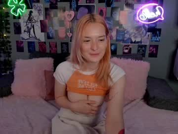 webcam girl anna_breach live cam image #4840246