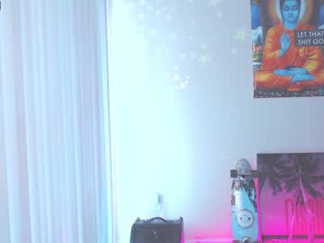 webcam girl petitebrat live cam image #496933