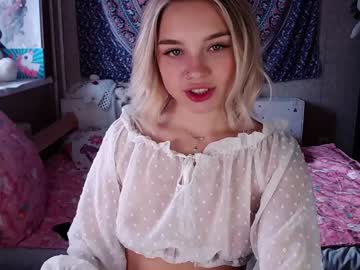 webcam girl babyfromtheforest live cam image #3415566