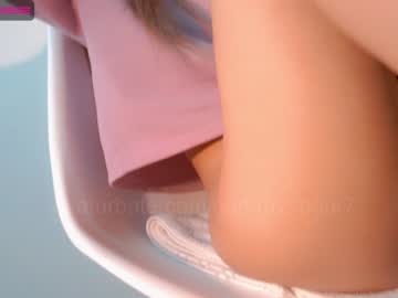webcam girl gummy_bear7 live cam image #1416131