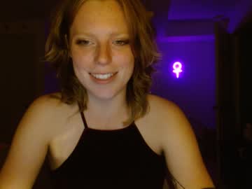 webcam girl crimsonxrapture live cam image #2008311