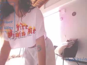 webcam girl kendalltyler live cam image #495688