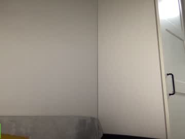 webcam girl angel_from_sky live cam image #6203352