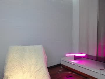 webcam girl yana_squrel_22 live cam image #3644438