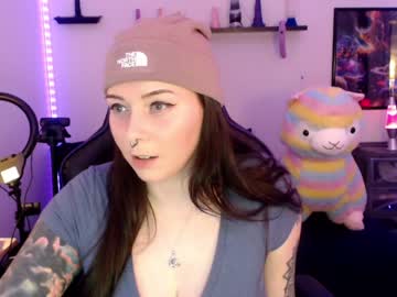 webcam girl bigtittedtattedlesbian live cam image #3334753