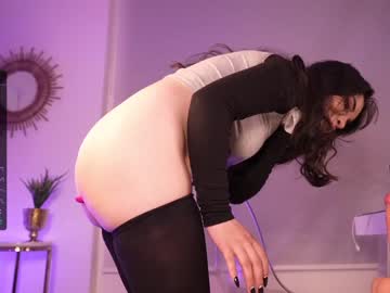 webcam girl lau__1 live cam image #6215651