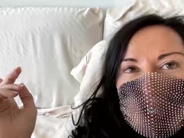 webcam girl goal_digger_2021 live cam image #81140