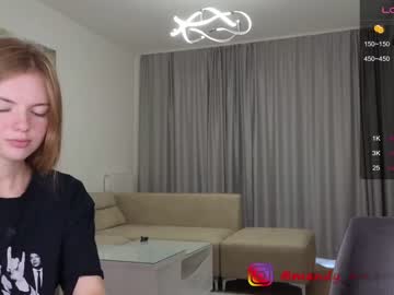 webcam girl ur_moment live cam image #5605977