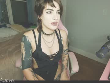 webcam girl aynmarie live cam image #4643333