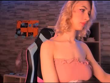 webcam girl _elliemyers_ live cam image #3751115