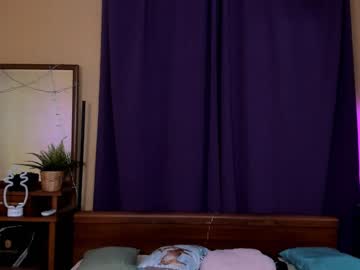 webcam girl melisa_sim live cam image #4692639