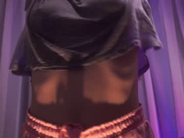 webcam girl little_animal live cam image #5694916