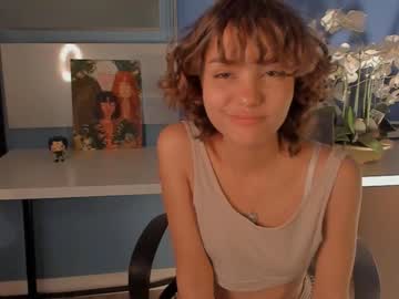 webcam girl lenaelisabeth live cam image #5839008