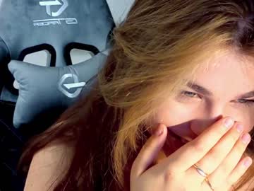webcam girl hot_chill__ live cam image #6786731