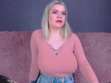 webcam girl blondiebetsy live cam image #789044