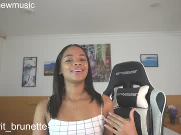 webcam girl camilitasu live cam image #2918390