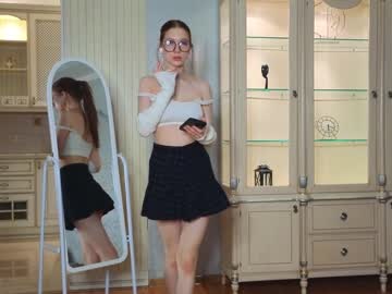webcam girl shirleywhitney live cam image #6183287