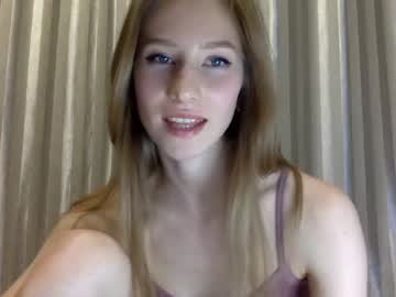 webcam girl blue_eyed_bl0ndie live cam image #1891192