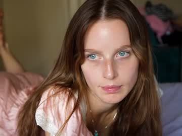 webcam girl ellaa91 live cam image #2749451