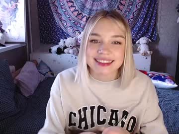 webcam girl babyfromtheforest live cam image #3314875