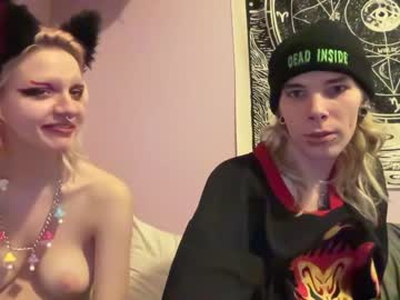 webcam couple polyhouseofgays live cam image #4465393