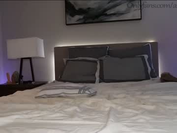 webcam couple ari_lovexo live cam image #1524224