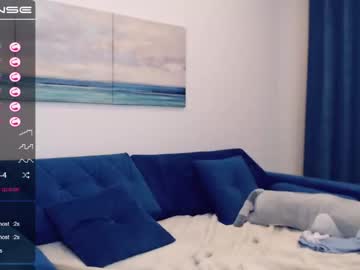 webcam girl small_blondee live cam image #699083
