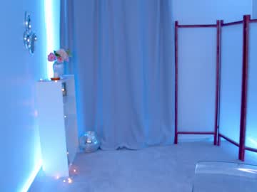 webcam girl silent_chill live cam image #2942411
